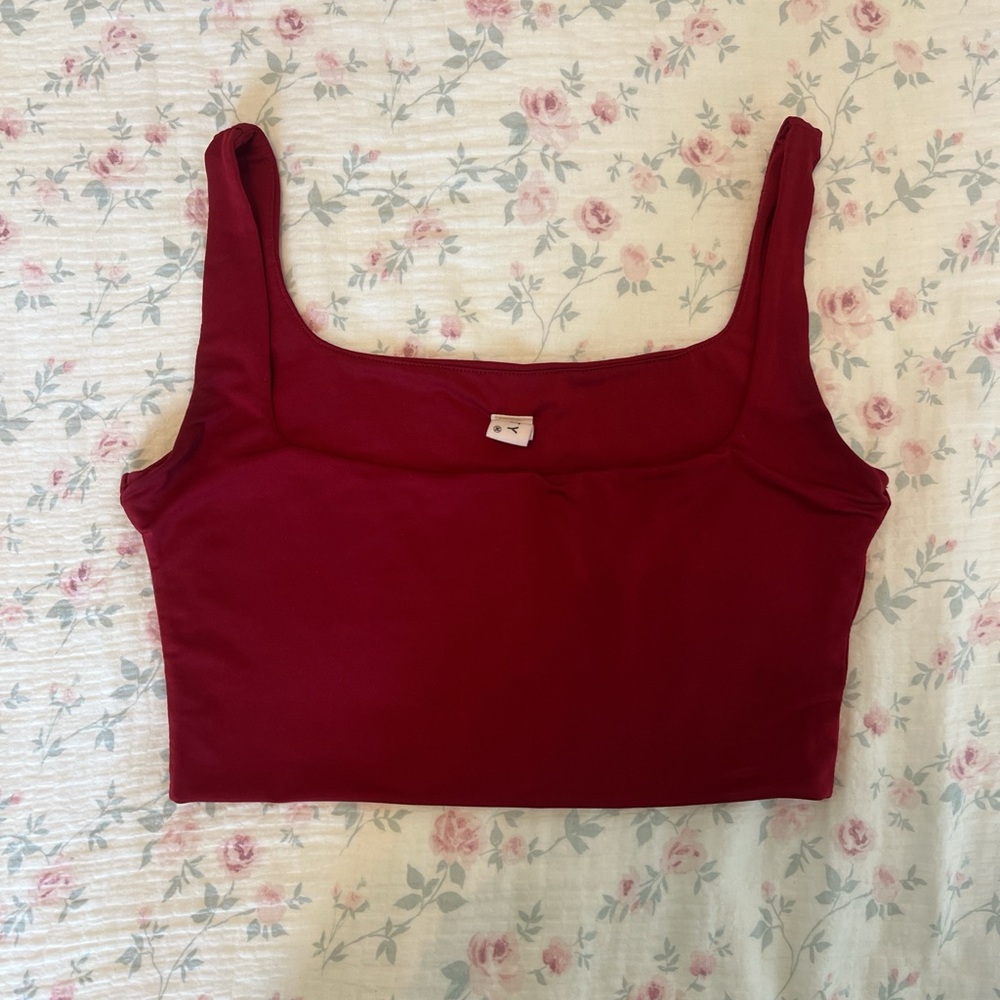 Chic Burgundy Sleeveless Tank Top